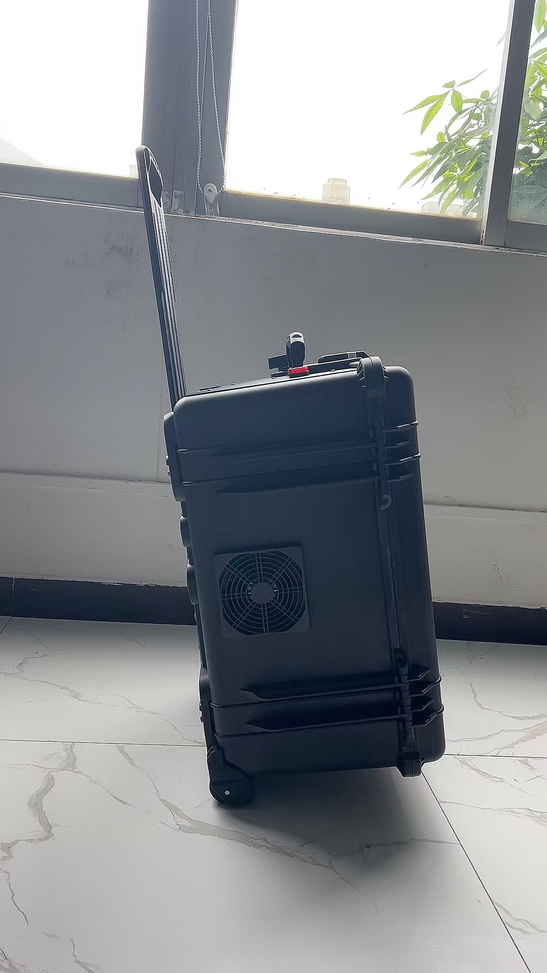 高要手拉箱型移动通信干扰器